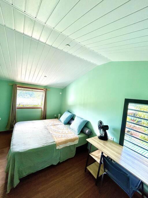 Mooz Lodge, The Local Discovery Afareaitu Bagian luar foto