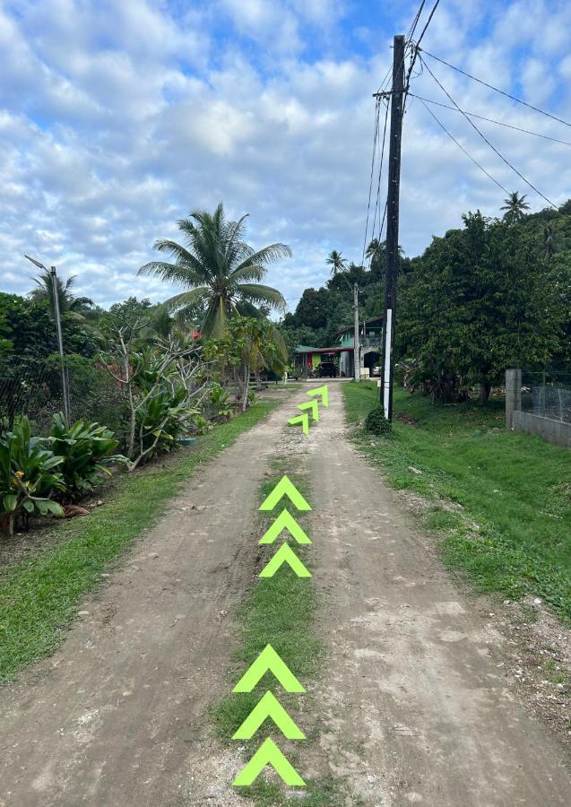 Mooz Lodge, The Local Discovery Afareaitu Bagian luar foto